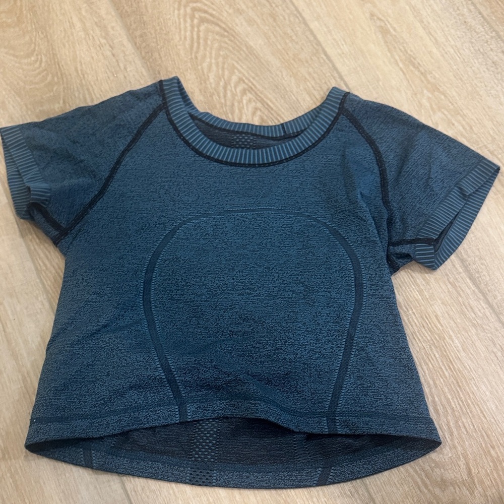 lululemon athletica Dark Blue Short Sleeve Tee